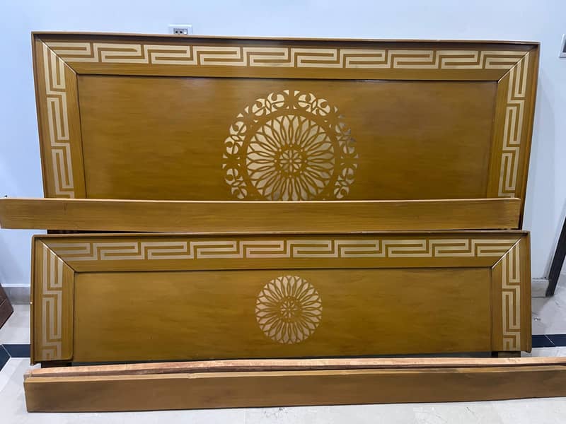 Bed Dressing table Set 0