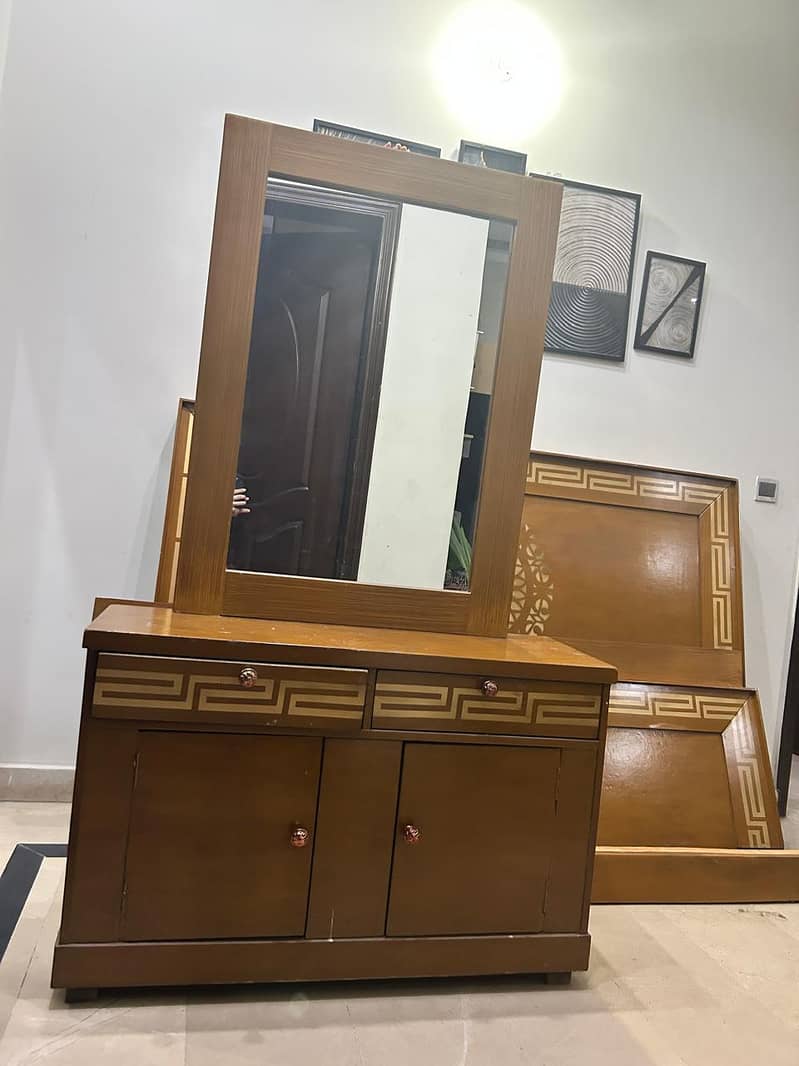 Bed Dressing table Set 2