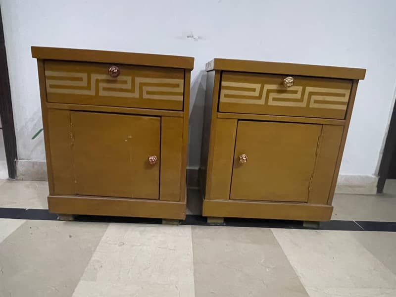 Bed Dressing table Set 8