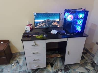 only table brand new