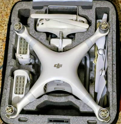 DJI Phantom 4 with 2 batteries charger Box and Bag Only for lahore