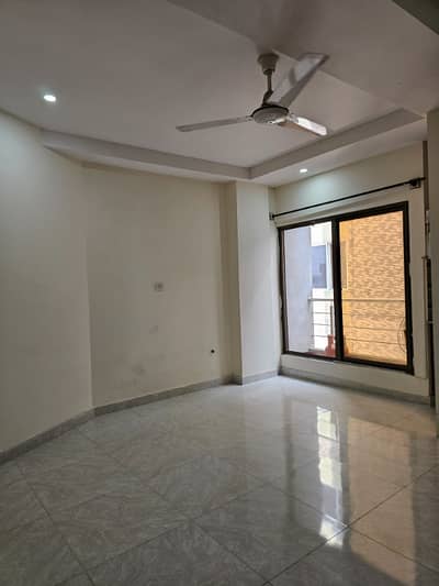 E-11/2 1bed unfurnished flat available for rent in e11 Islamabad