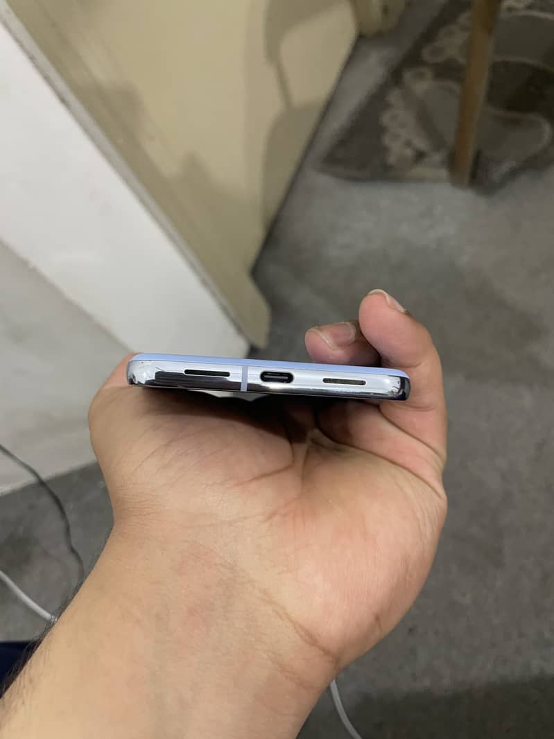 Google pixel 8 pro 4