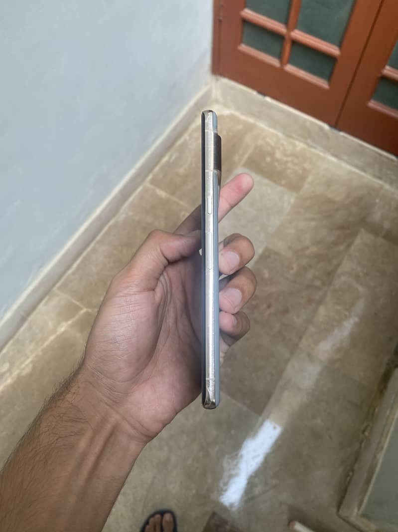 Google pixel 7 pro 2