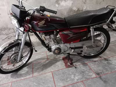 Honda CG 125 2024 model total orijnl condition neat and clean