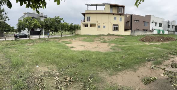 General 7 Marla Solid Land & Sun Face Plot in 590 Series is Available For Sale in V-Block, Gulberg Residencia, Islamabad