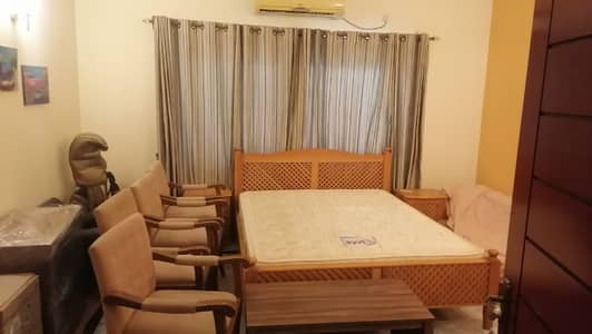 F11 TRIPLE STOREY HOUSE 7 BEDS TILED FLOOR 2 DRAWING DINNINGS 3 TV LOUNGES