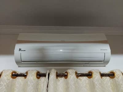 1.5 ton dc inverter 18 month used warranty card available