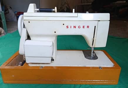Singer Discmatic Sewing Machine