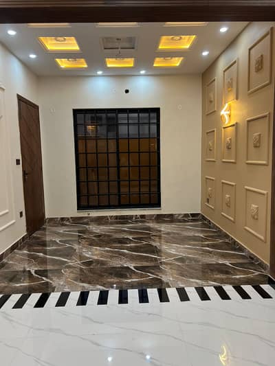 5 MARLA FULL HOUSE FOR RENT IN NASHEMAN E IQBAL PH 2 COLLEGE ROAD LAHORE