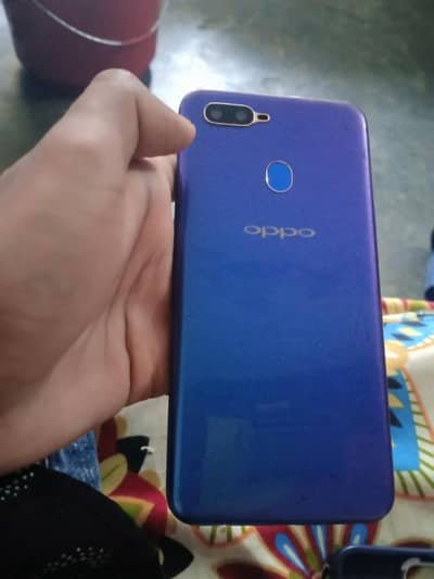 oppo A5S model ha 3 GB ram  32 memory ha urgent sale all ok only mob