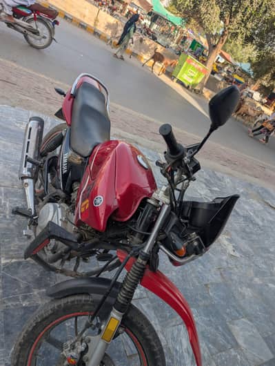 YAMAHA YBR 125-G 20 Model