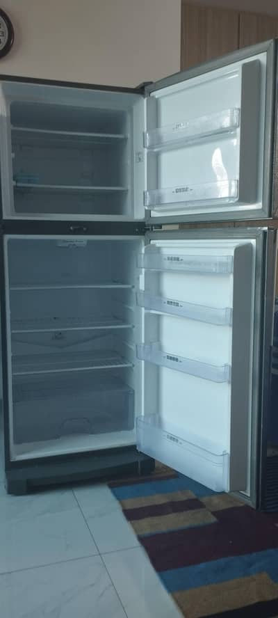dawlance refrigerator / fridge used 9175 wbm r