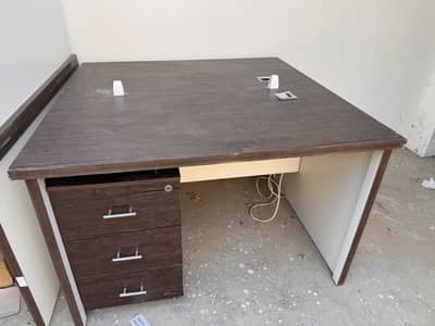 Work station 2 persons