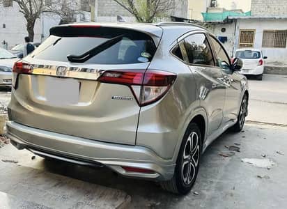 Honda Vezel Z Full option Hybrid Forsale / Exchange