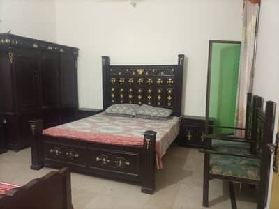 Almari and Bed set with dressing table