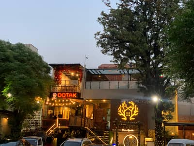 Investor Price Shop, CDA Sectors, Blue Area, Brand Rented Shop With Huge Discount