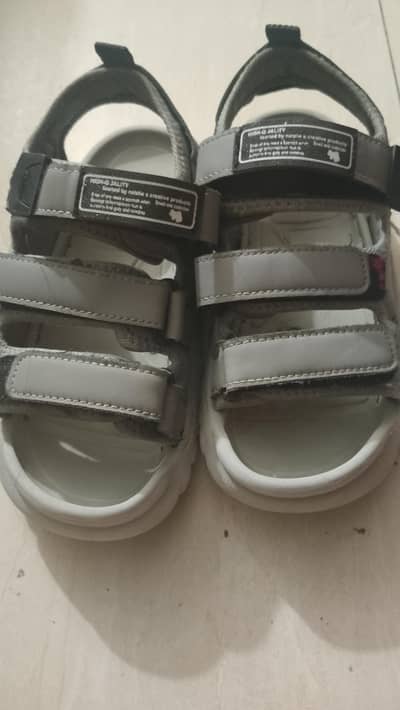 7 to 8 year old boy sandal very best condition
