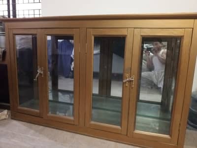 SHOWCASE IN GOOD CONDITION SOLID WOOD