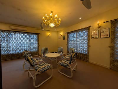 F-11 Excellent Modern 666 SQY Spacious And Beautiful Triple Story House Proper And Modern Fittings Along With Tile Flooring Proper 9 Bedrooms, 9 Attached Bathrooms 3 Kitchens, 3 Powder Rooms, Drawing Dinning, TV Lounge