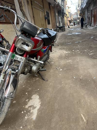 Honda CD 70 cc 2013 Model