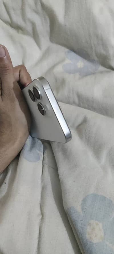 Iphone 16 pro max jv / Complete box