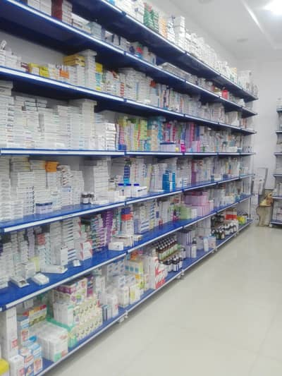 expert pharmacy salesmen