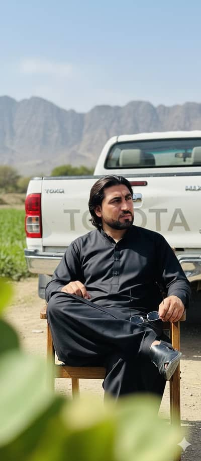 Expert Professional Driver with 13 Years Experience & LTV License"