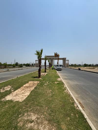 AMMAR ESTATE OFFER'S 5 MARLA IDEAL LOCATION PLOT FOR SALE IN J BLOCK