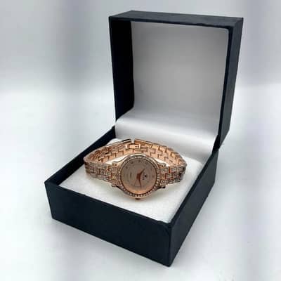 Women Watch – Designer Ladies Wrist Watch New