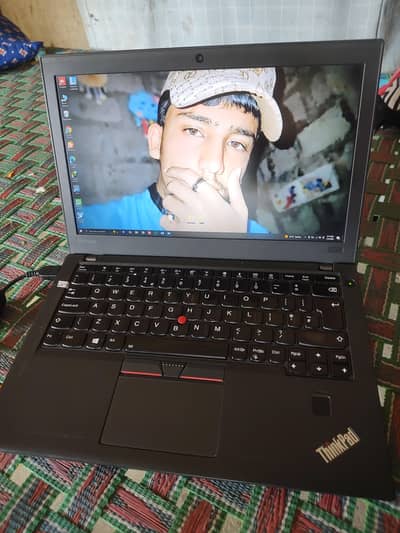 laptop 4gb RAM 128gb SSD . . . . EXCHANGE POSSIBLE