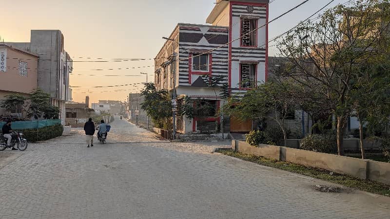 Executive Block 80 Yards Plot 0