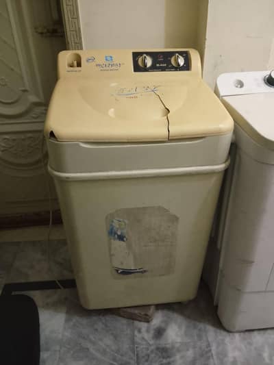 Single Washing machine (Working Condition)