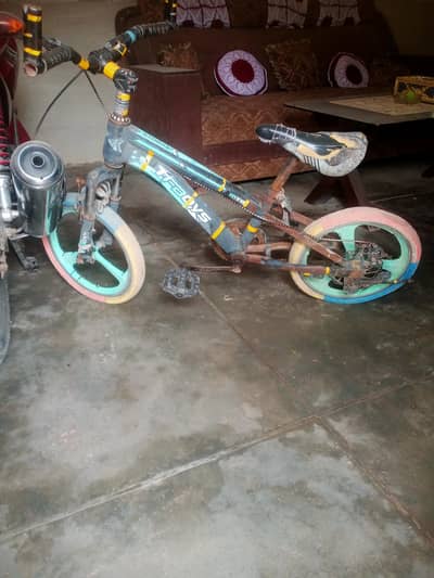 baby cycle for sale good condition 10 by 10 final price 4500