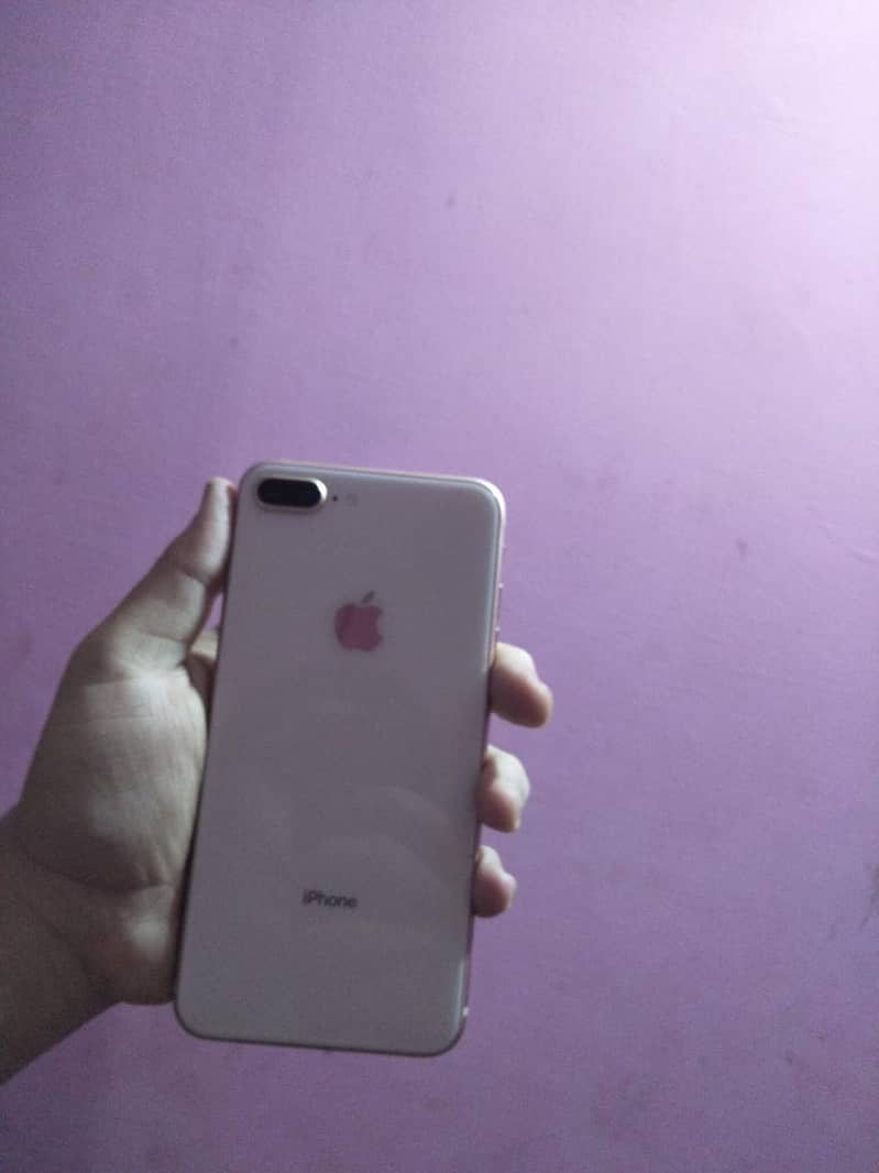 apple iphone 8 plus 1