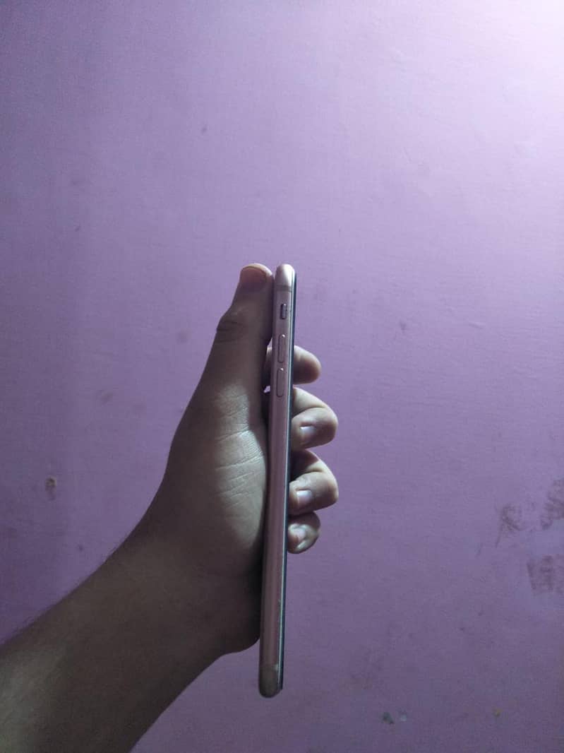 apple iphone 8 plus 4