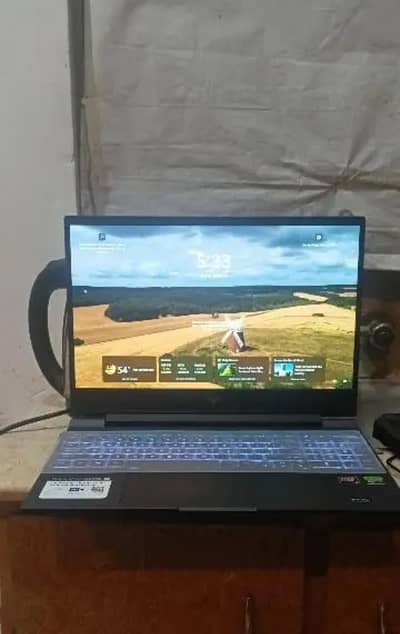HP Victus 15 RTX 4050 AMD Ryzen 5