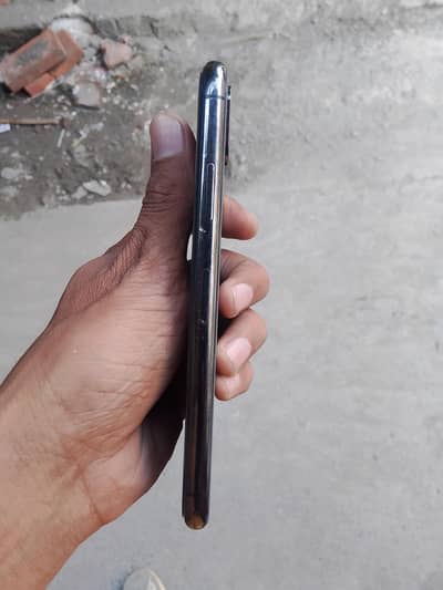 iPhone x ram 64 non PTA battery health service