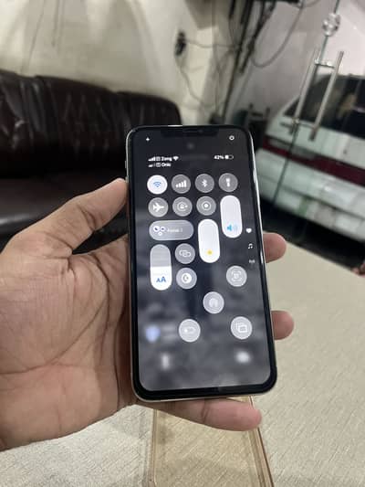 Iphone 11 pro max DUAL PTA with box and cable