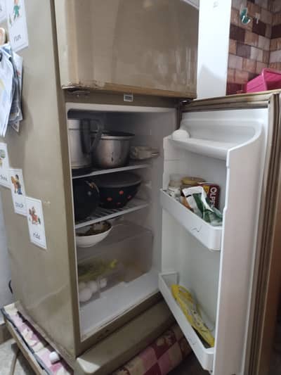 Dawlance Refrigerator 38K