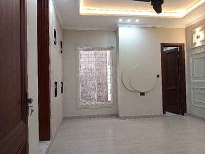 Good Location Upper Portion For rent In Rs. 35000