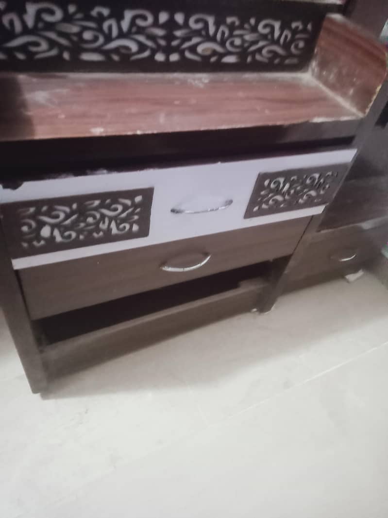 dressing table and devider 3