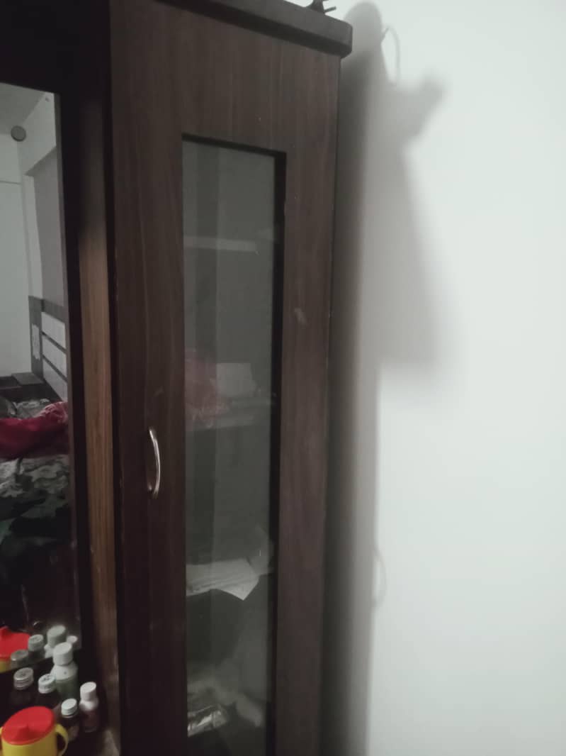 dressing table and devider 4