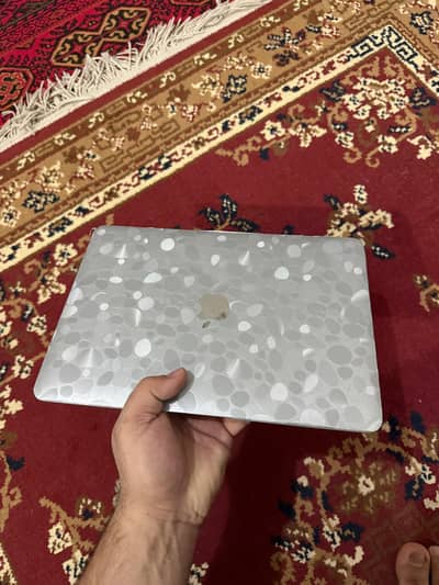 Macbook core m 2015 10/10 8gb ram  512gb storage