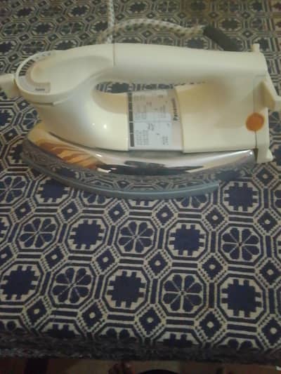dry iron in good condition