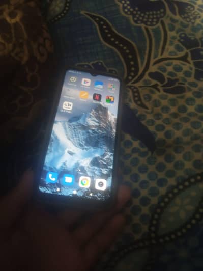 redme a9 mobile hai koi masla nai hai only mob no box. . . 2. gb. . 32. . gb