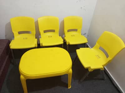 Plastic Charis brand new with table