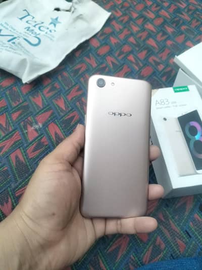 Oppo A83