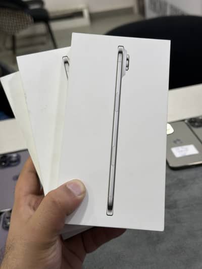 iphone 17 air 256gb Non pta / 17 pro max / 16 pro max / 13 pro / 14