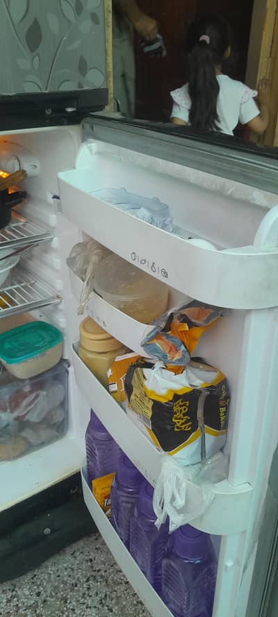 used but good condition running excellent fridge